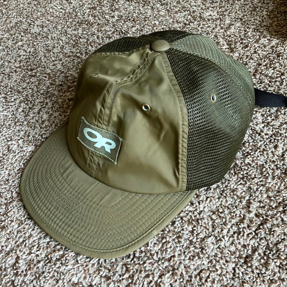 Outdoor Research mesh hat, used in great condition.
